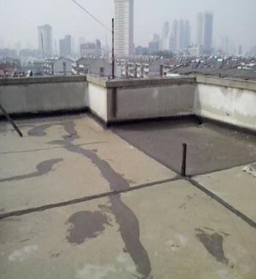 轮台漏水维修 楼顶漏水是什么原因，楼顶漏水维修方法是什么?